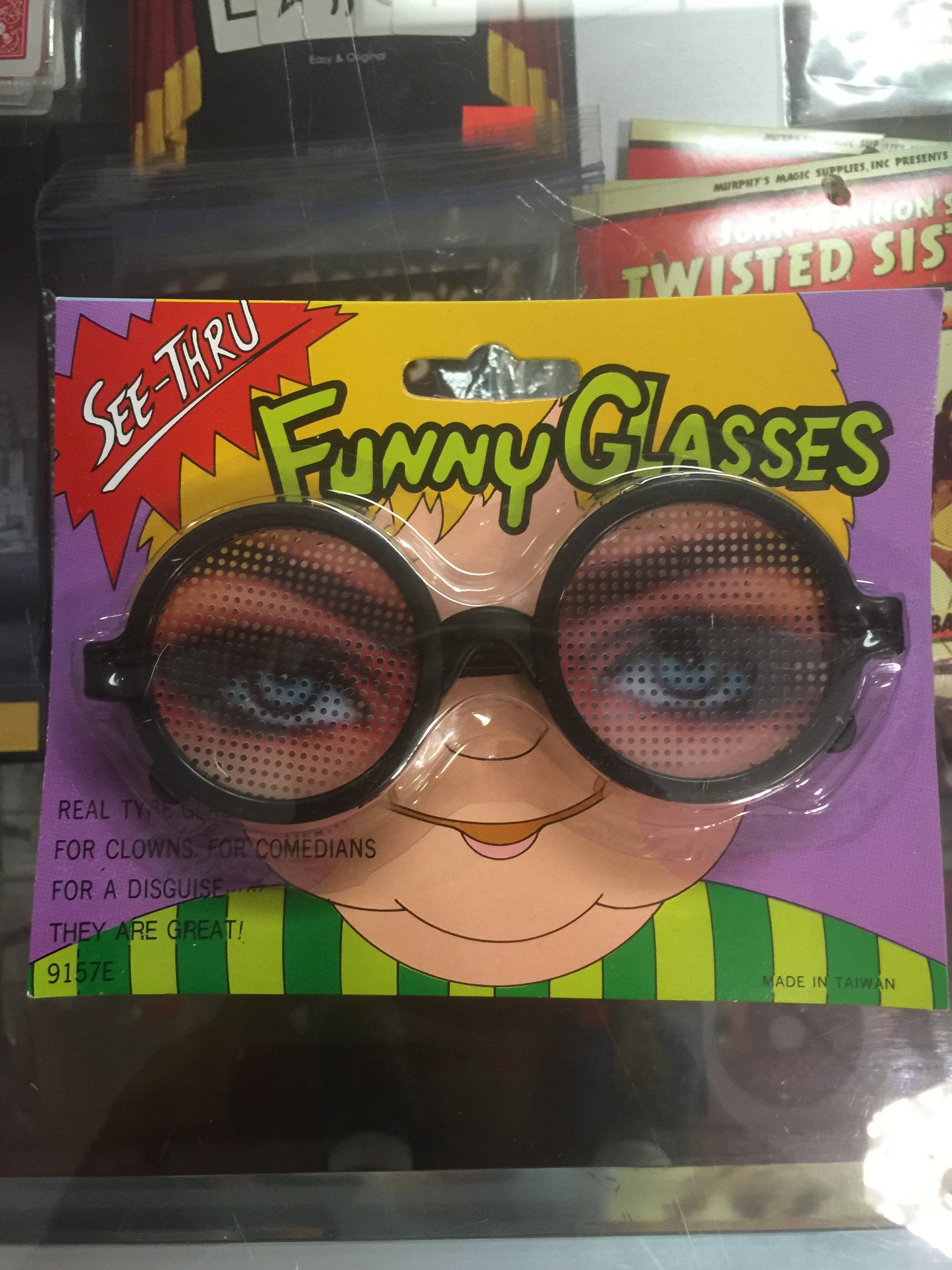 Funny glasses - Titan Magic & Brain Busters Escape Rooms