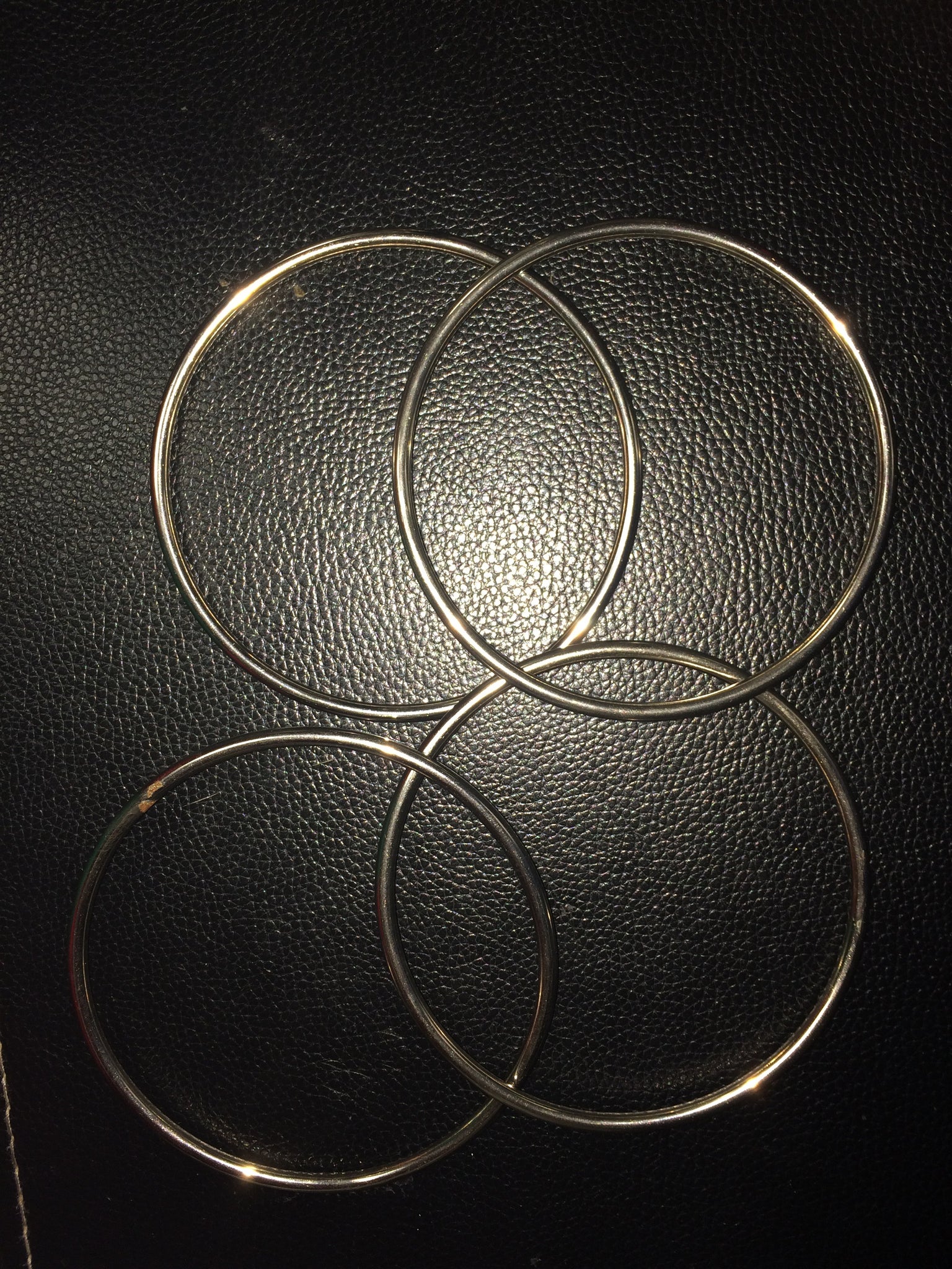 4.5 Inch Linking Rings - Titan Magic & Brain Busters Escape Rooms